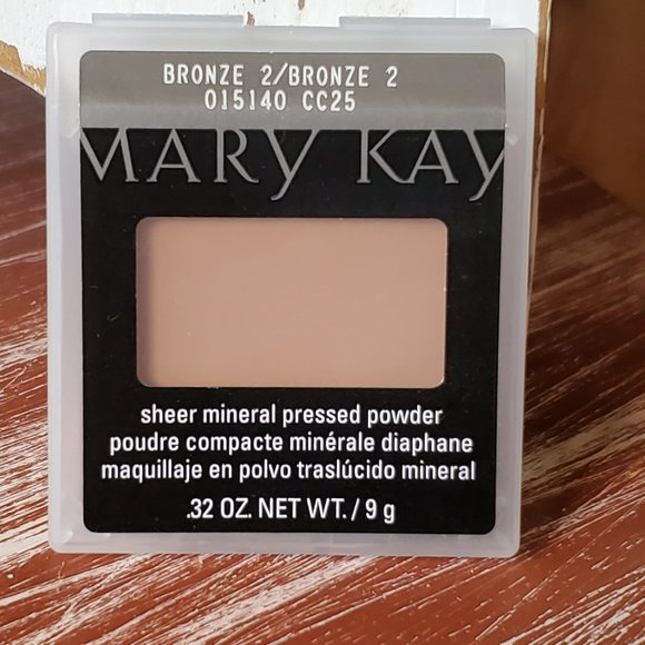 Bronze 2 - Sheer Mineral Pressed Powder - Mary Kay - Discontinued - Picture 2 of 5
